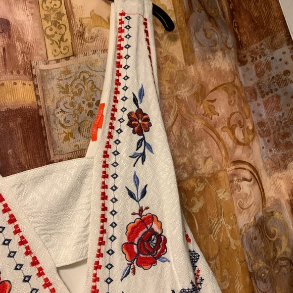 💃🏼💃🏼☮️✌️Chelsea & Violet Embroidery BOHO Style Dress. Juniors SZ Large - Picture 3 of 9